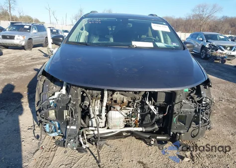 2017 Chrysler Pacifica Touring-L from USA, damaged, VIN 2C4RC1BG5HR501322